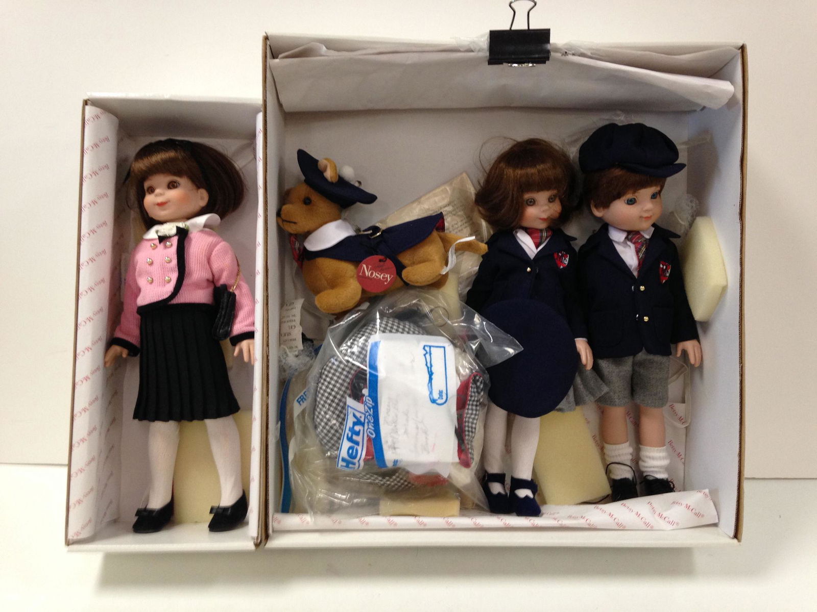 2 ROBERT TONNER BETSY MCCALL DOLLS INCLUDING TRAVEL (1 of 1)