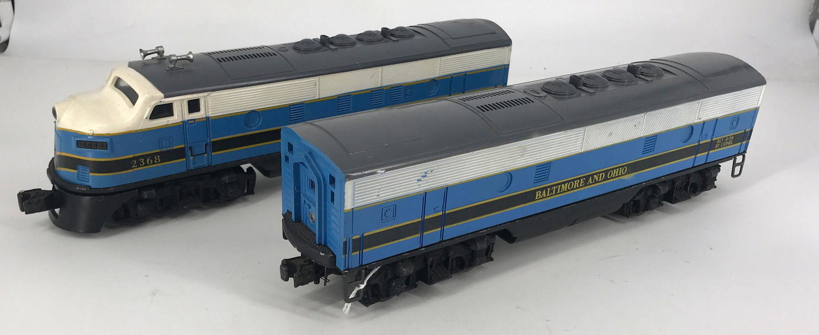 LIONEL POSTWAR O GAUGE 2368 BALTIMORE & OHIO F3 DIESEL (1 of 8)