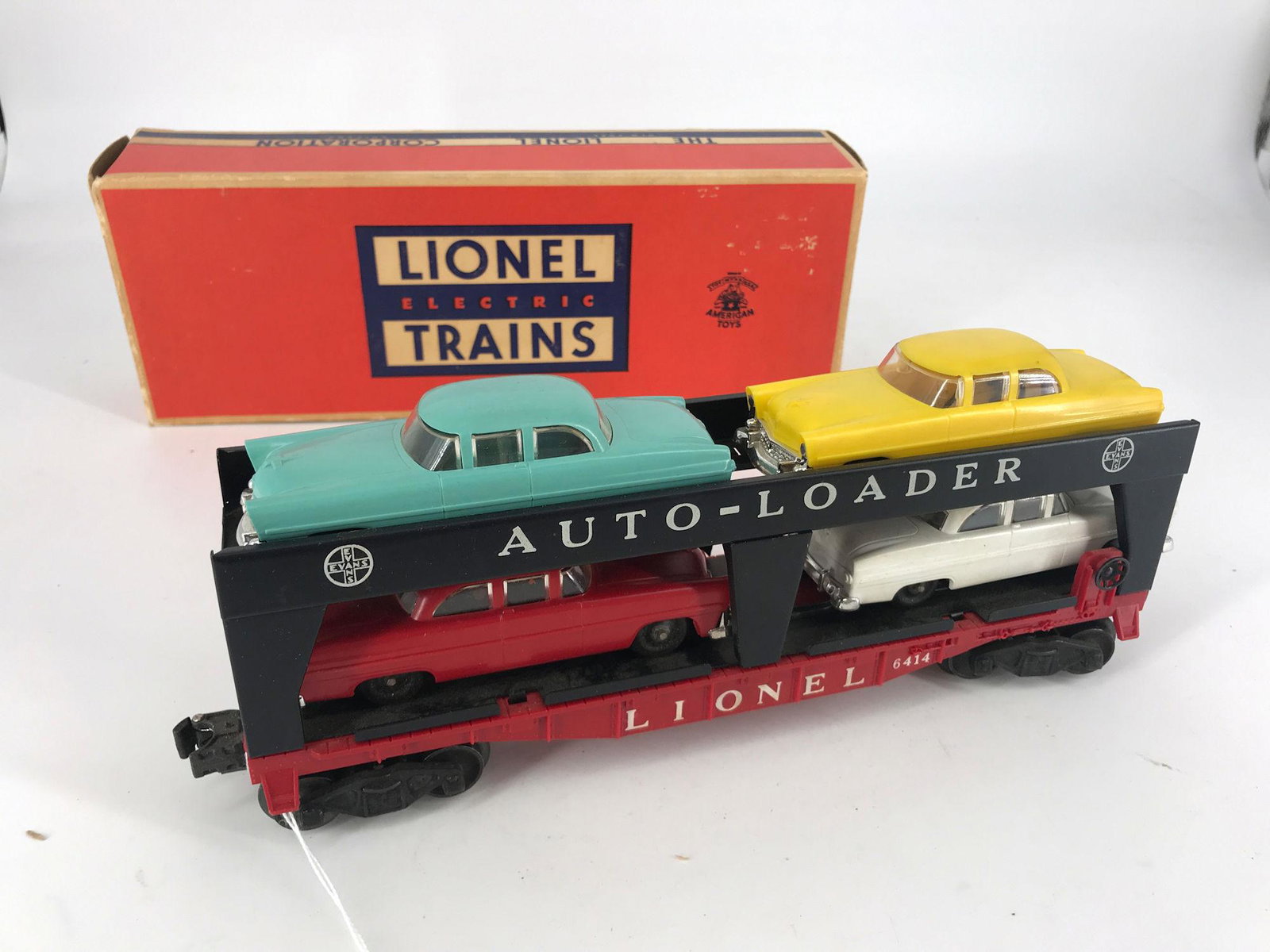 LIONEL POSTWAR O GAUGE 6414 EVANS AUTOMOBILE LOADER (1 of 2)