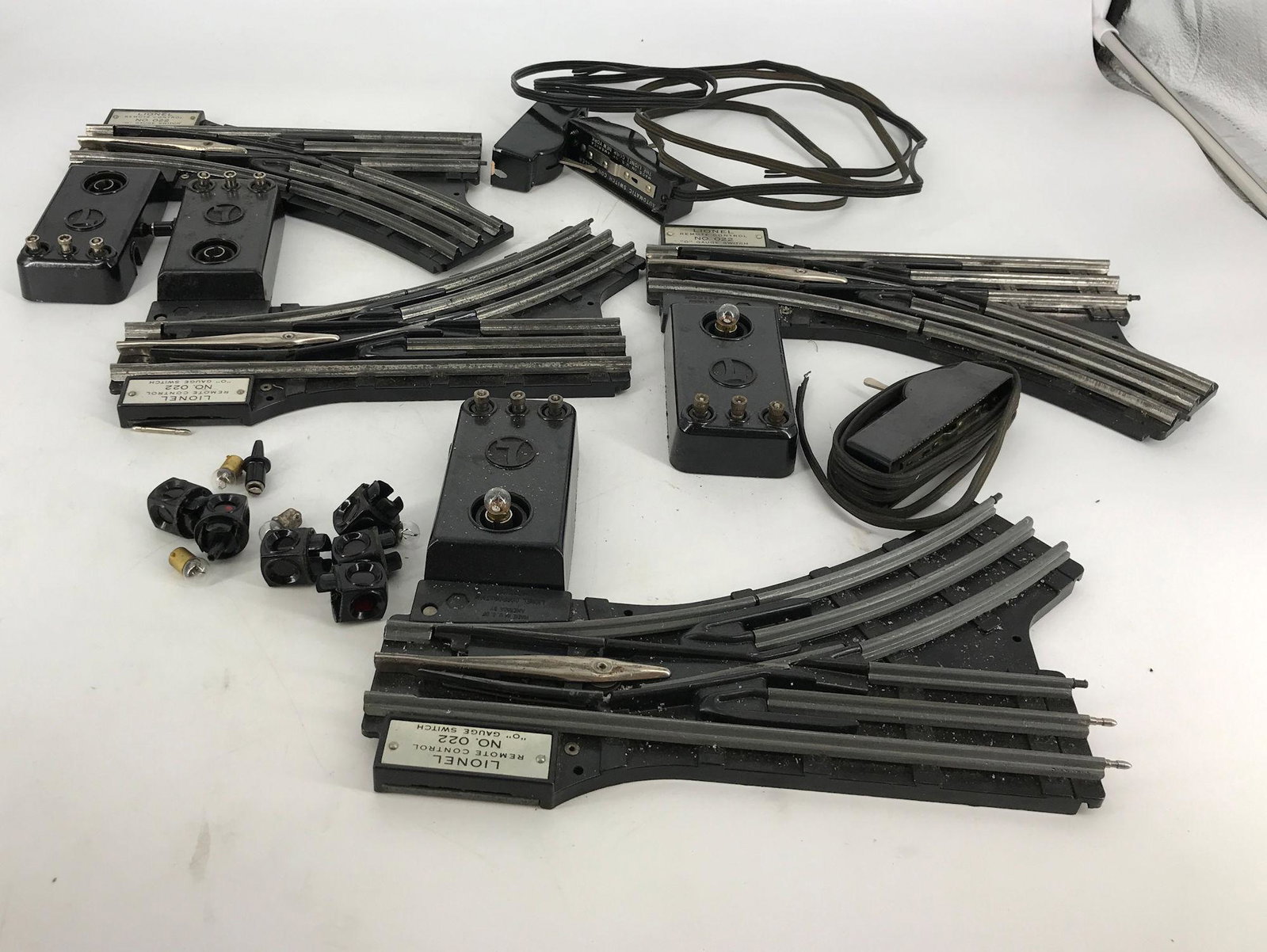LIONEL O GAUGE POST WAR 2 PAIR 022 SWITCHES IN ORIGINAL: LIONEL O GAUGE POST WAR 2 PAIR 022 SWITCHES IN ORIGINAL BOX