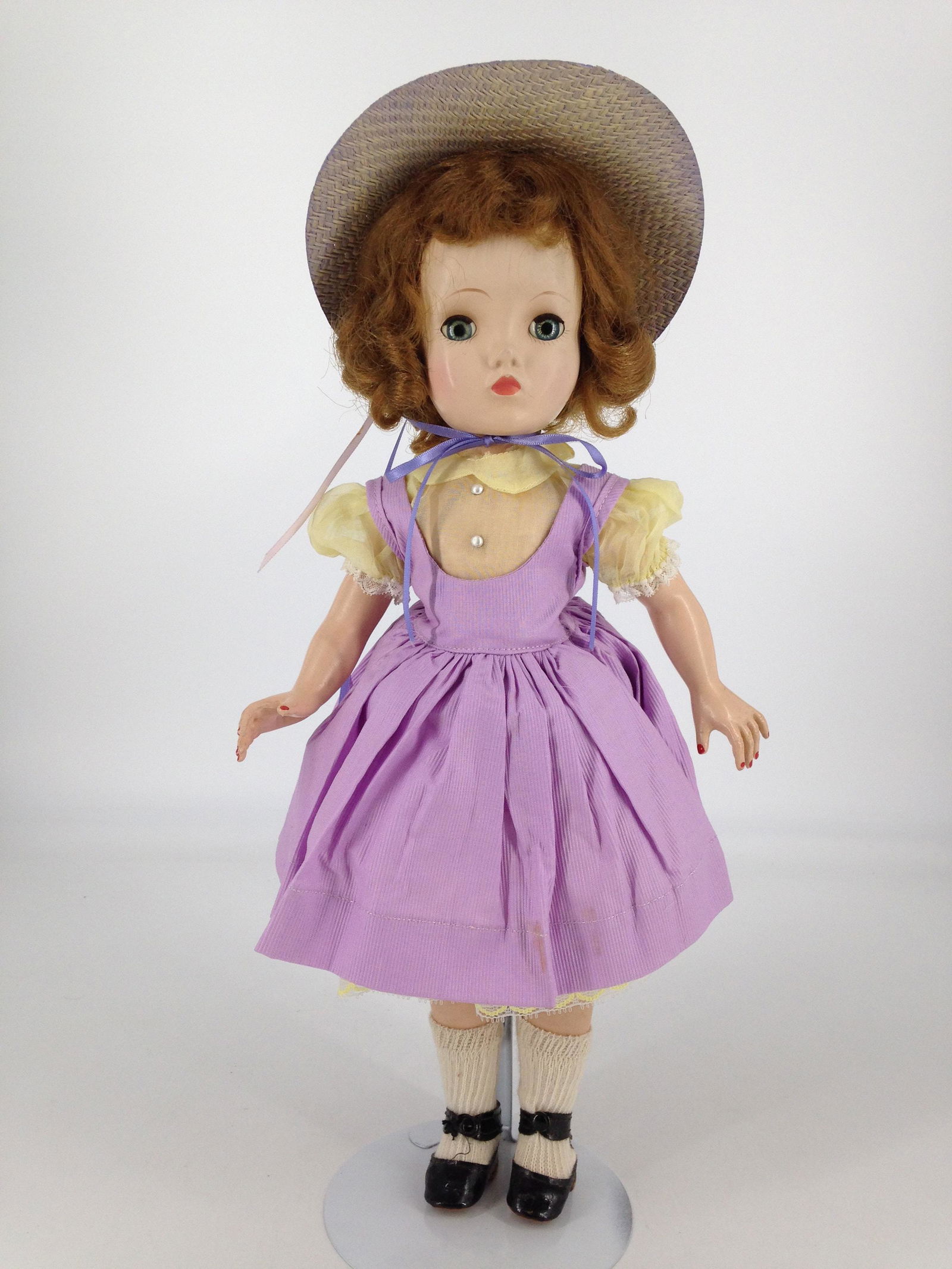 15" MADAME ALEXANDER "BINNIE WALKER". HARD PLASTIC (1 of 3)