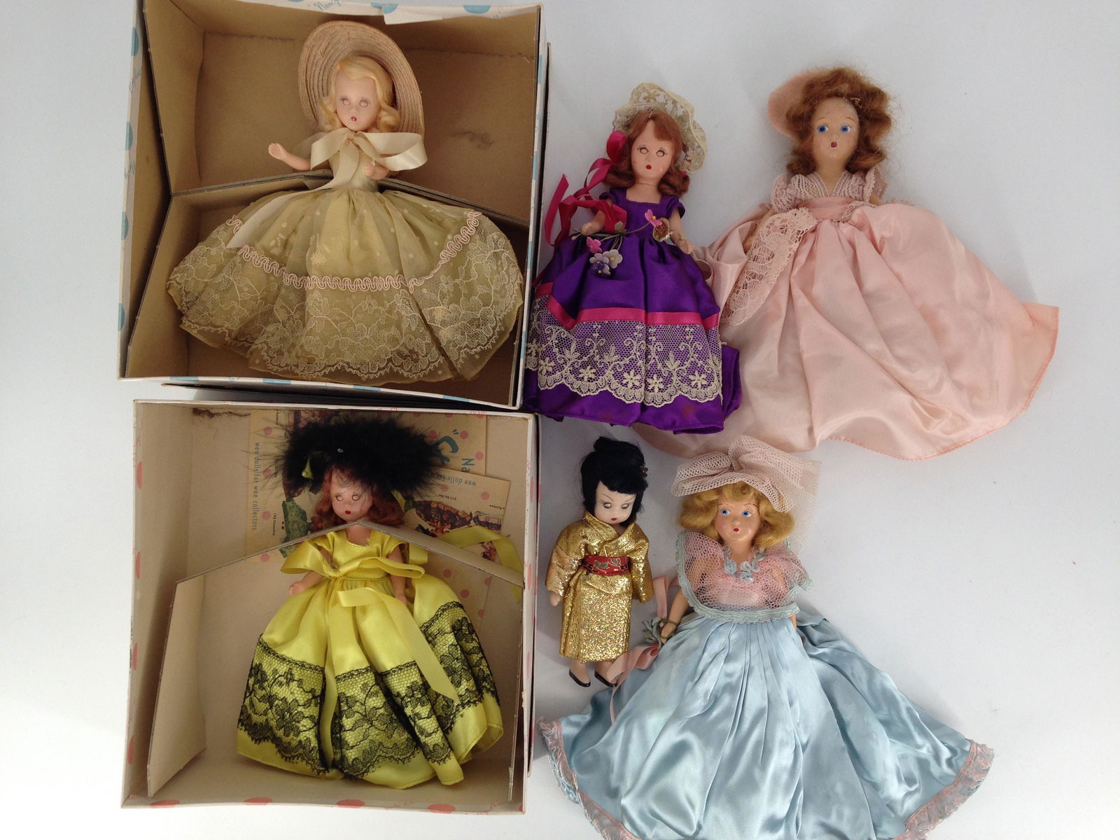 LOT OF VINTAGE HARD PLASTIC DOLLS INCLUDING (3) 6Â½" (1 of 1)