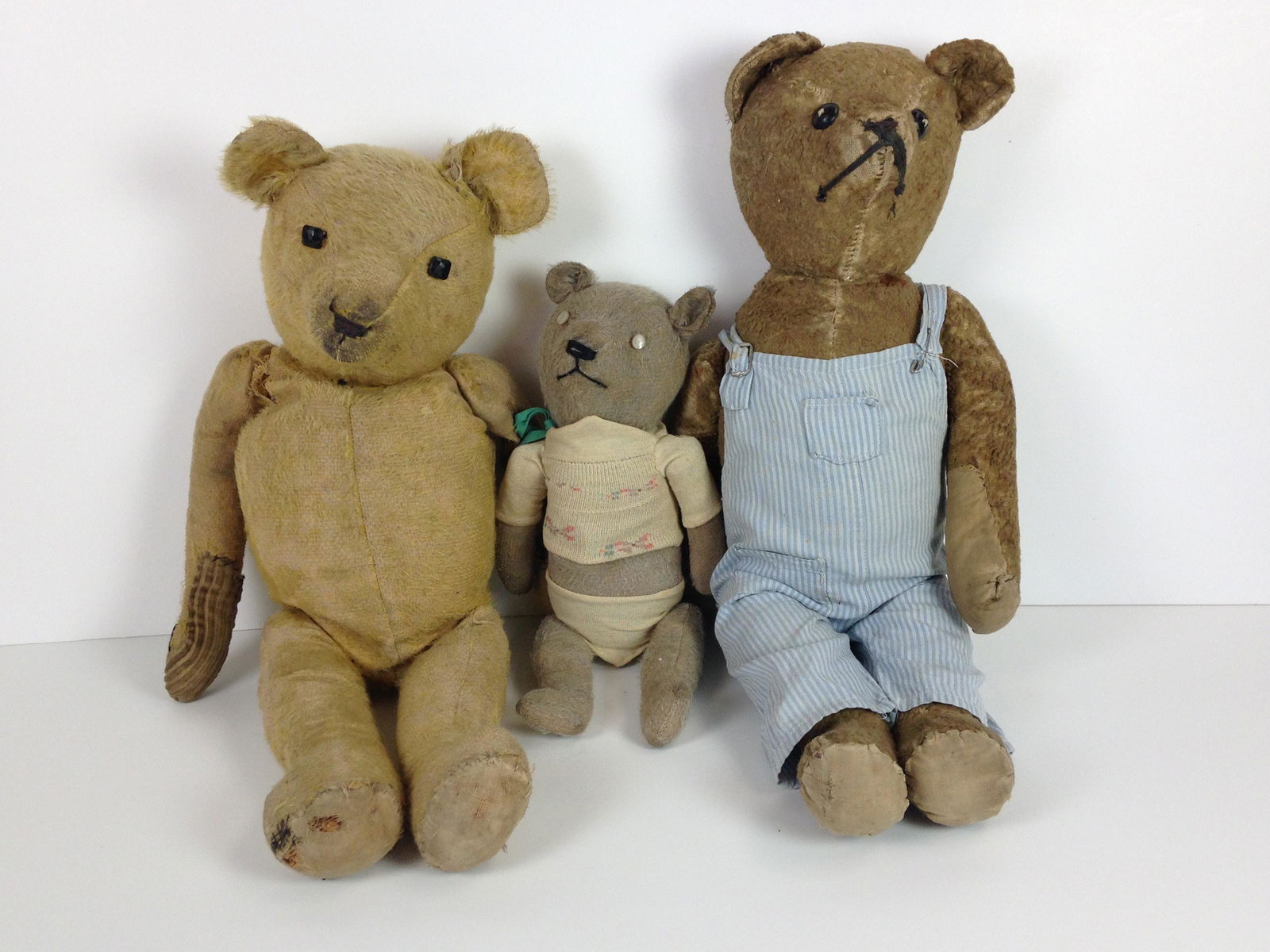 LOT (3) VINTAGE TEDDY BEARS. MAKERS UNKNOWN, MEASURES (1 of 4)