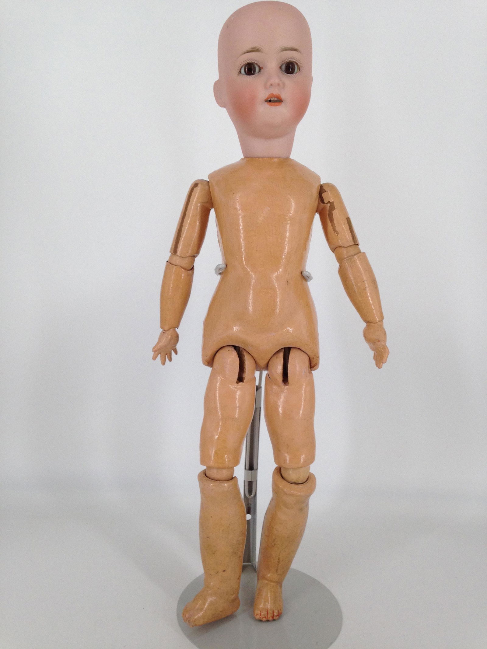 20" SCHOENAU & HOFFMEISTER 1909 BISQUE SOCKET HEAD (1 of 4)