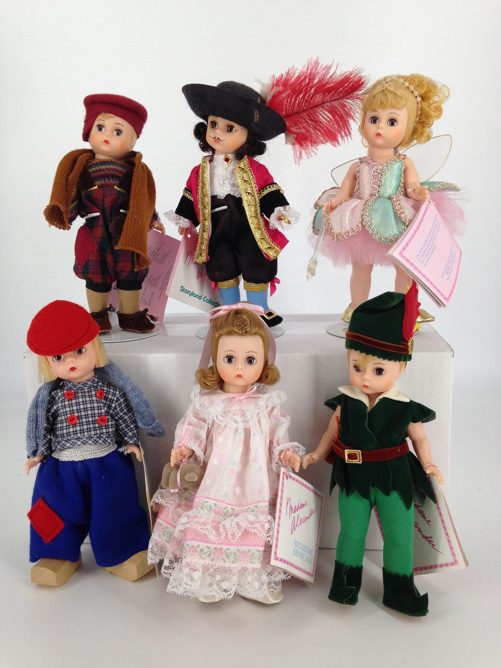 (6) BOXED MADAME ALEXANDER DOLLS INCLUDING "OLIVER (1 of 2)
