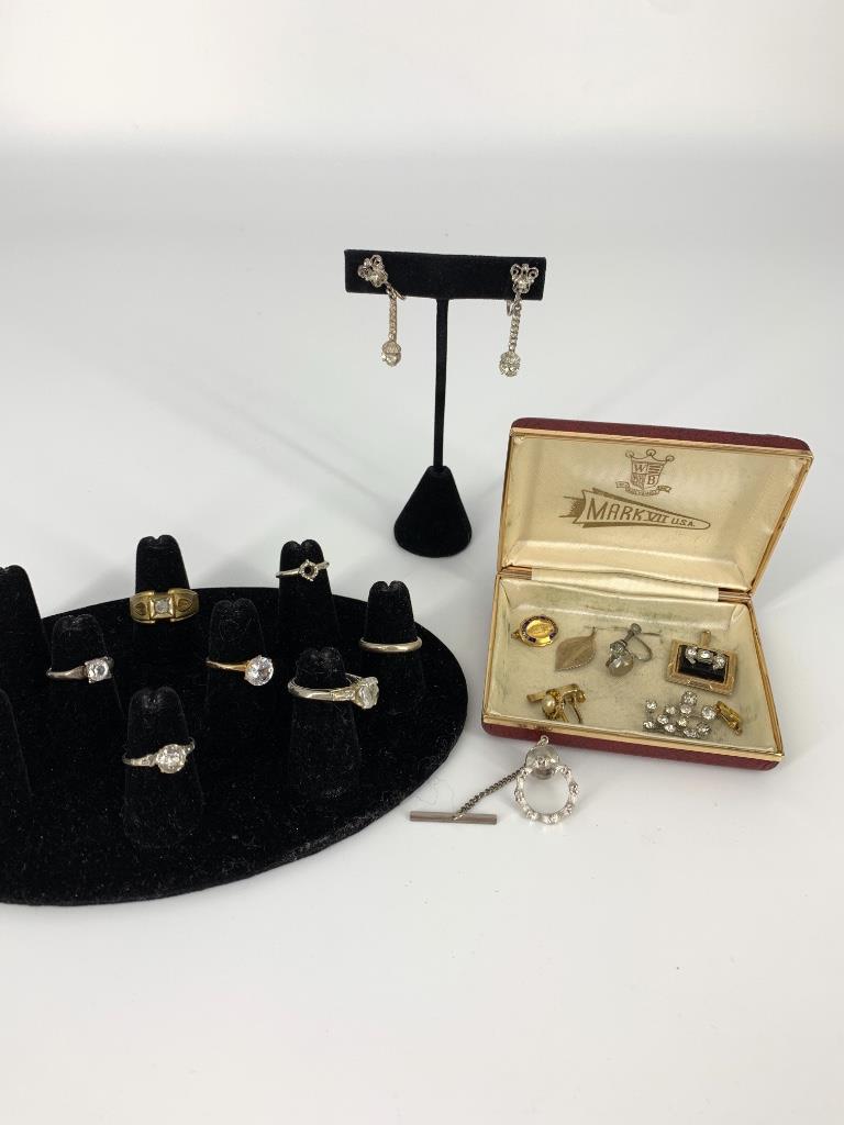 Lot of Assorted Jewelry and Accessories in Red Jewelry (1 of 5)