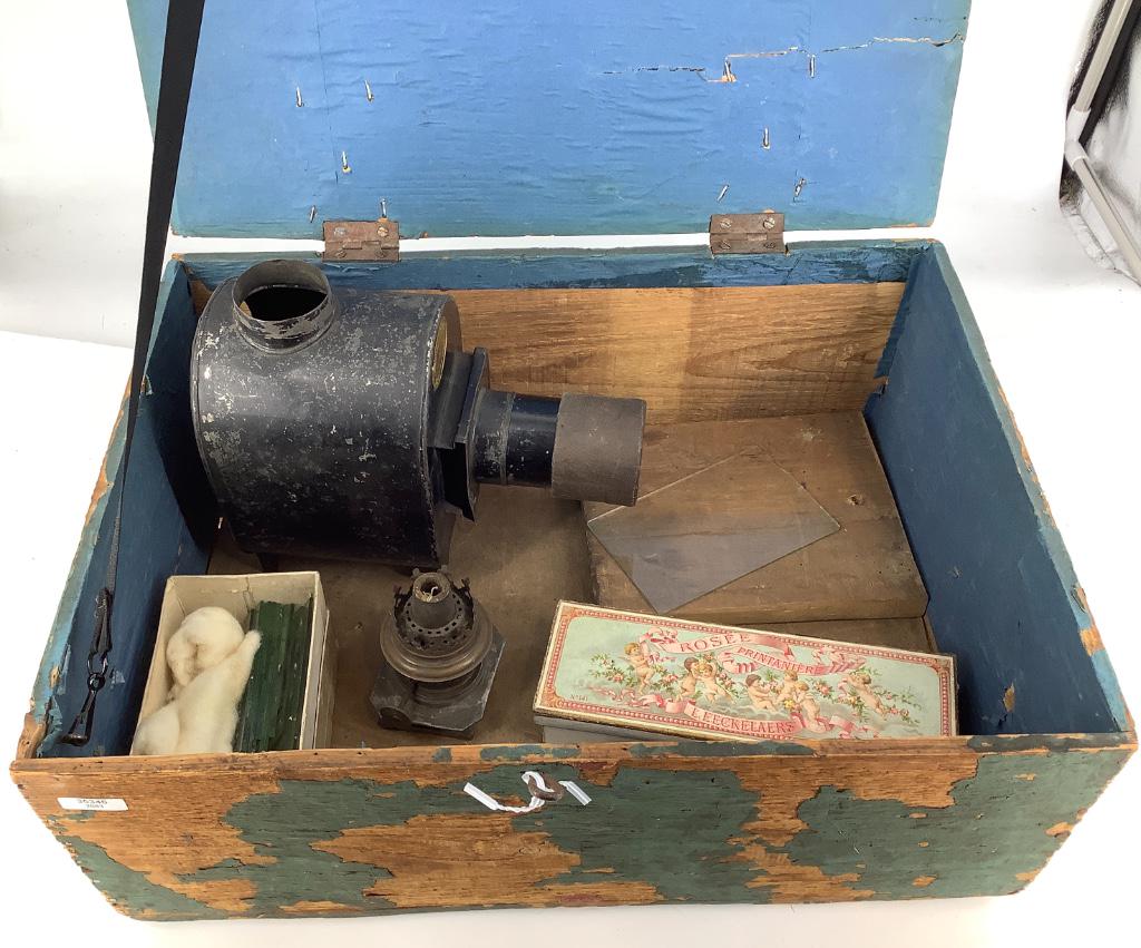 Mittelstrass early German magic lantern with slides and (1 of 3)