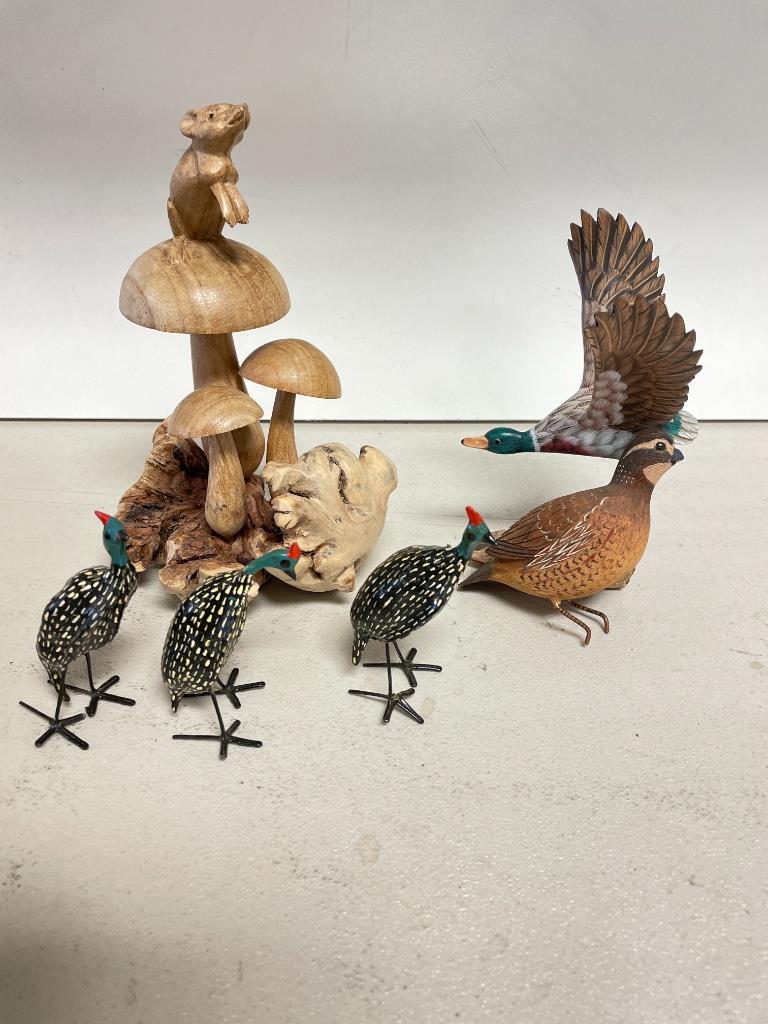 Box lot various bird and animal figures including (1 of 1)