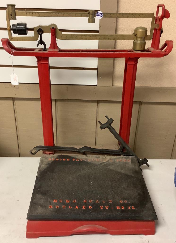 Howe scale company table top cast-iron scale. Rutlaed (1 of 1)