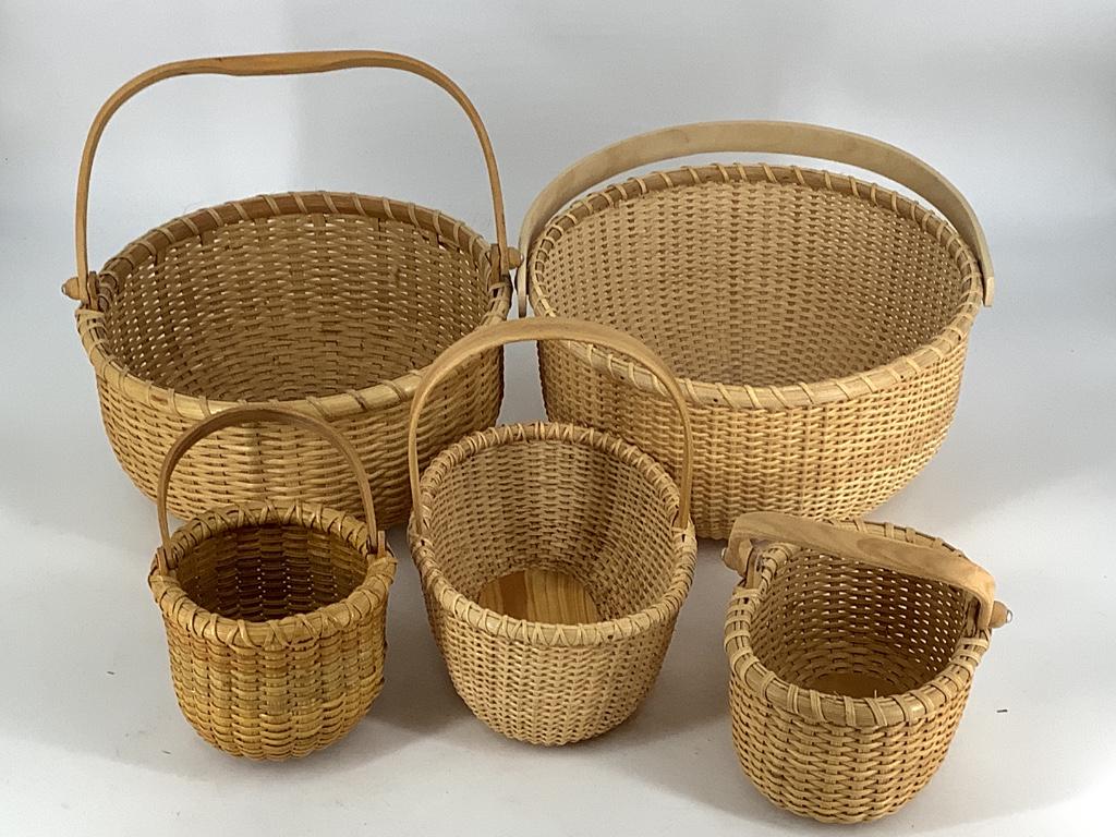 Box lot miscellaneous handmade baskets. (1 of 1)