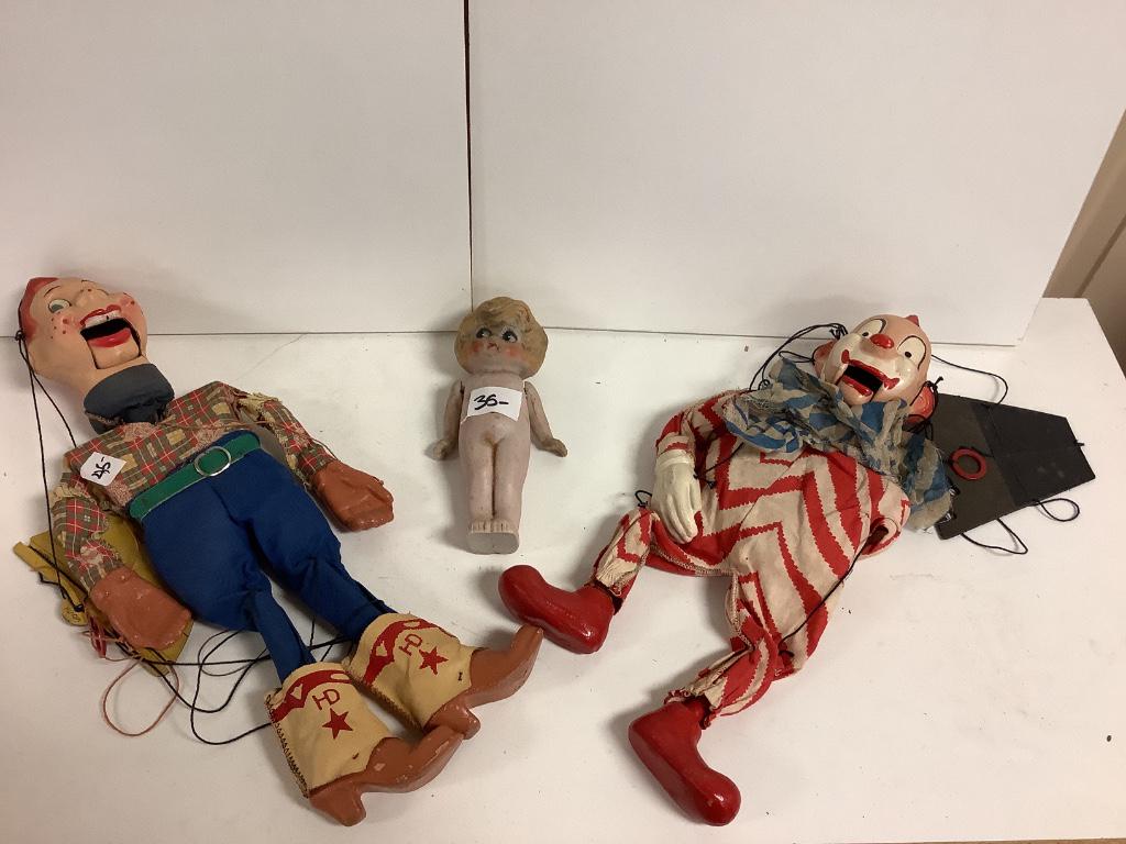 Box lot of puppets including clown, Howdy Doody and: Box lot of puppets including clown, Howdy Doody and porcelain doll