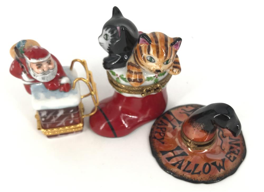 BOX LOT PEINT MAIN: LIMOGES, FRANCE INCLUDING 2Â¼": BOX LOT PEINT MAIN: LIMOGES, FRANCE INCLUDING 2¼" STOCKING WITH KITTENS.