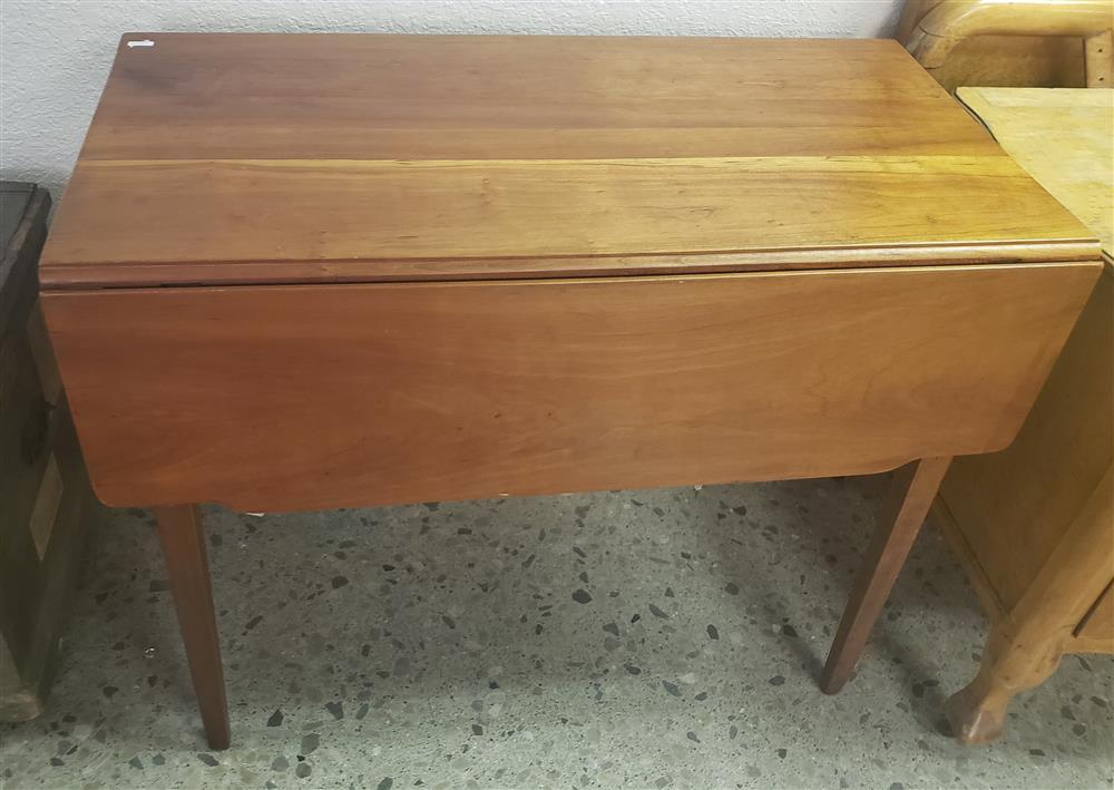 HEPPLEWHITE DROP LEAF TABLE (1 of 1)