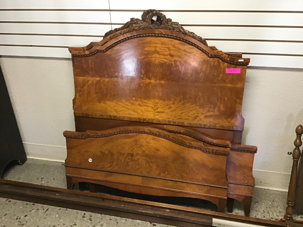 Pair of twin size beds.: Pair of twin size beds.