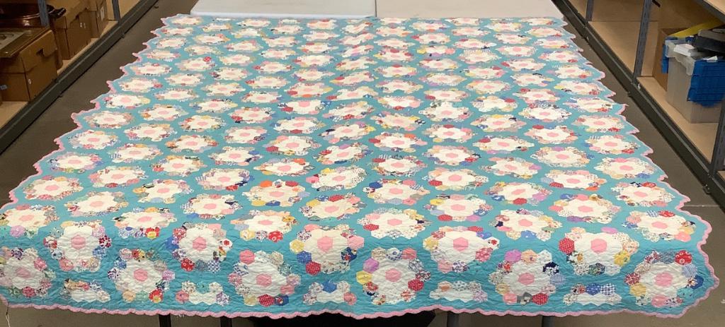 Piecework quilt with grandmothers flower garden (1 of 1)