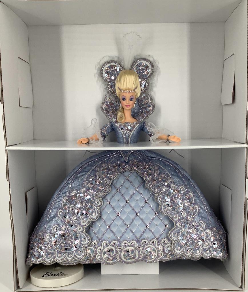 NRFB "Madame du Barbie" by Bob Mackie with shipper.: NRFB "Madame du Barbie" by Bob Mackie with shipper.