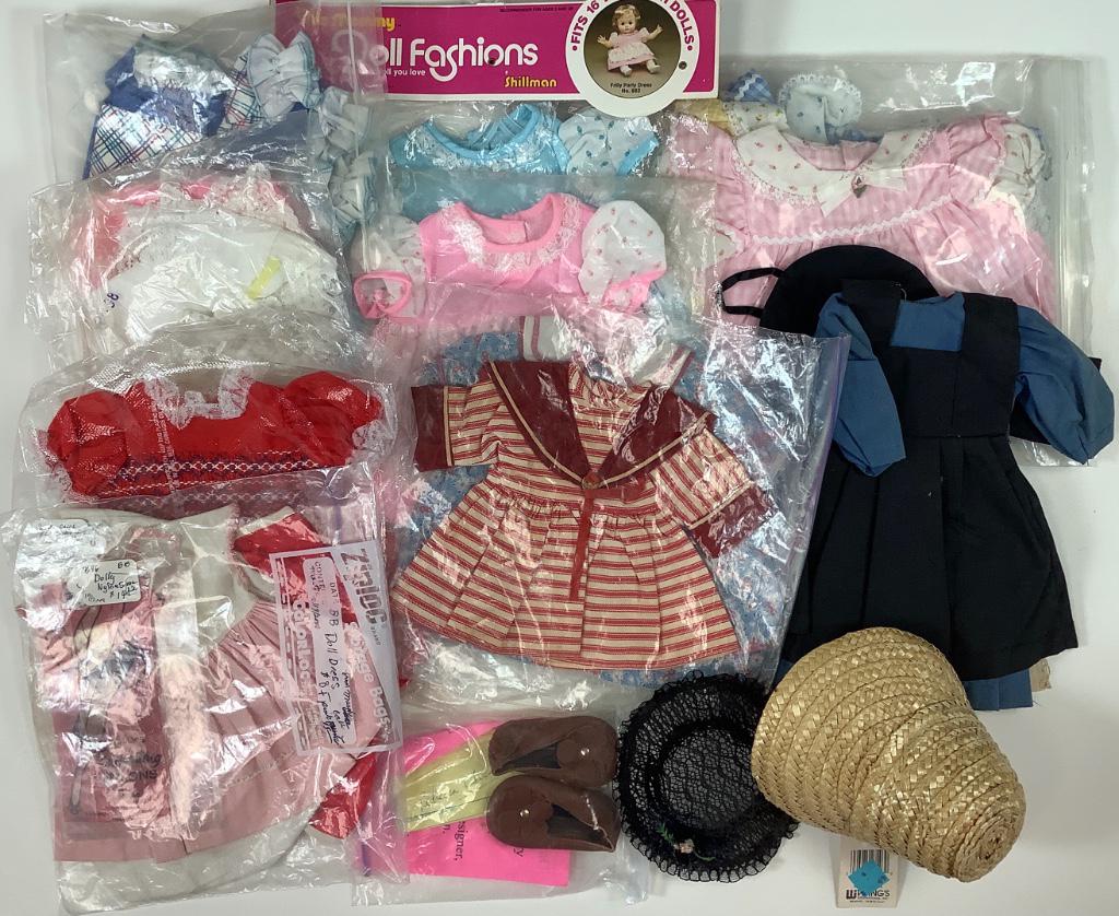 Lot miscellaneous doll clothes, mostly vintage. (1 of 2)