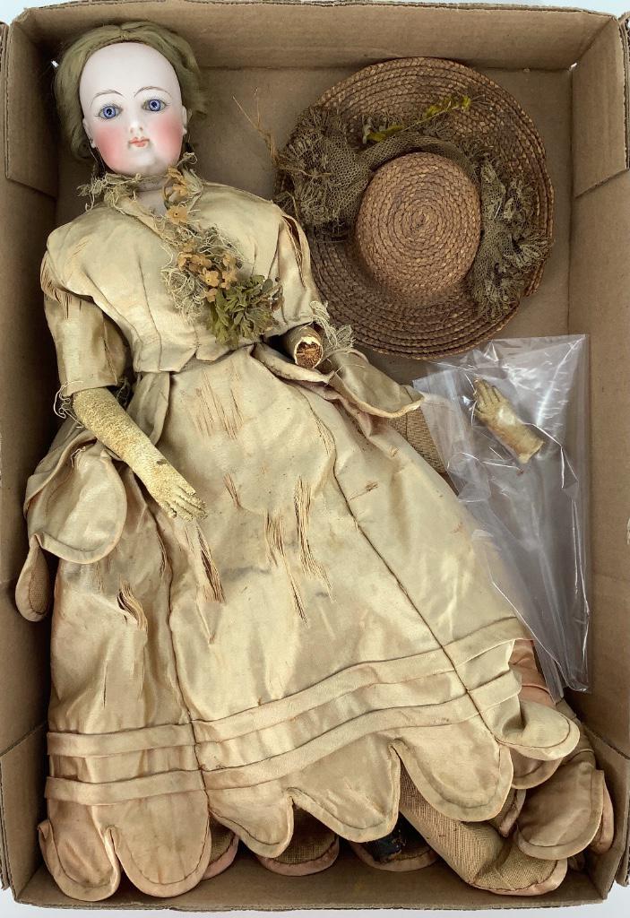 15 1/2" French Fashion Type lady. Bisque socket head on (1 of 2)