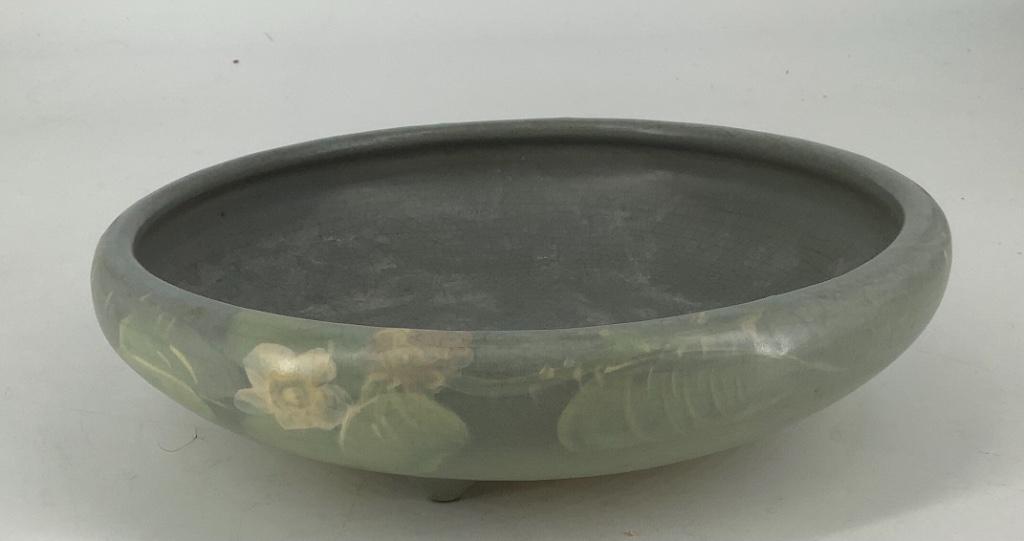Weller Hudson 9-1/2" low bowl. (1 of 2)