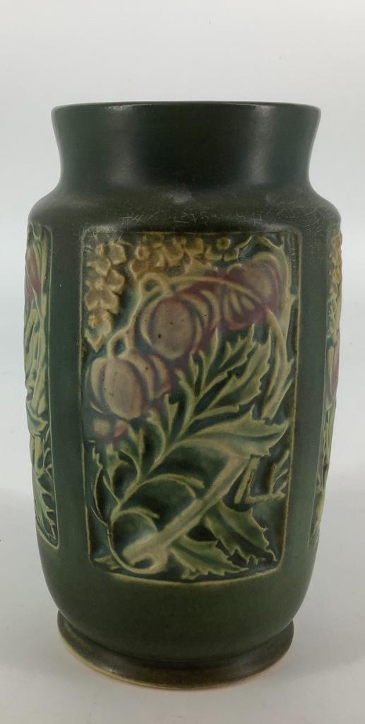 Roseville pottery RV Panel 7” vase. (1 of 2)