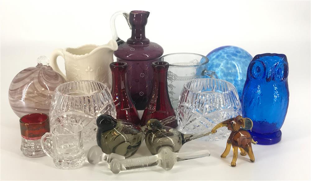 BOX LOT GLASS TO INCLUDE (2) HANGING ORNAMENTS (BLUE (1 of 1)