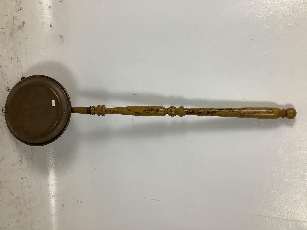 Copper warming pan with turned wooden handle. (1 of 3)