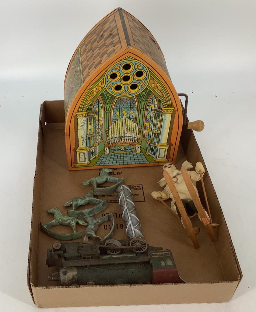 Lot of miscellaneous toys. Music box does not work (1 of 1)