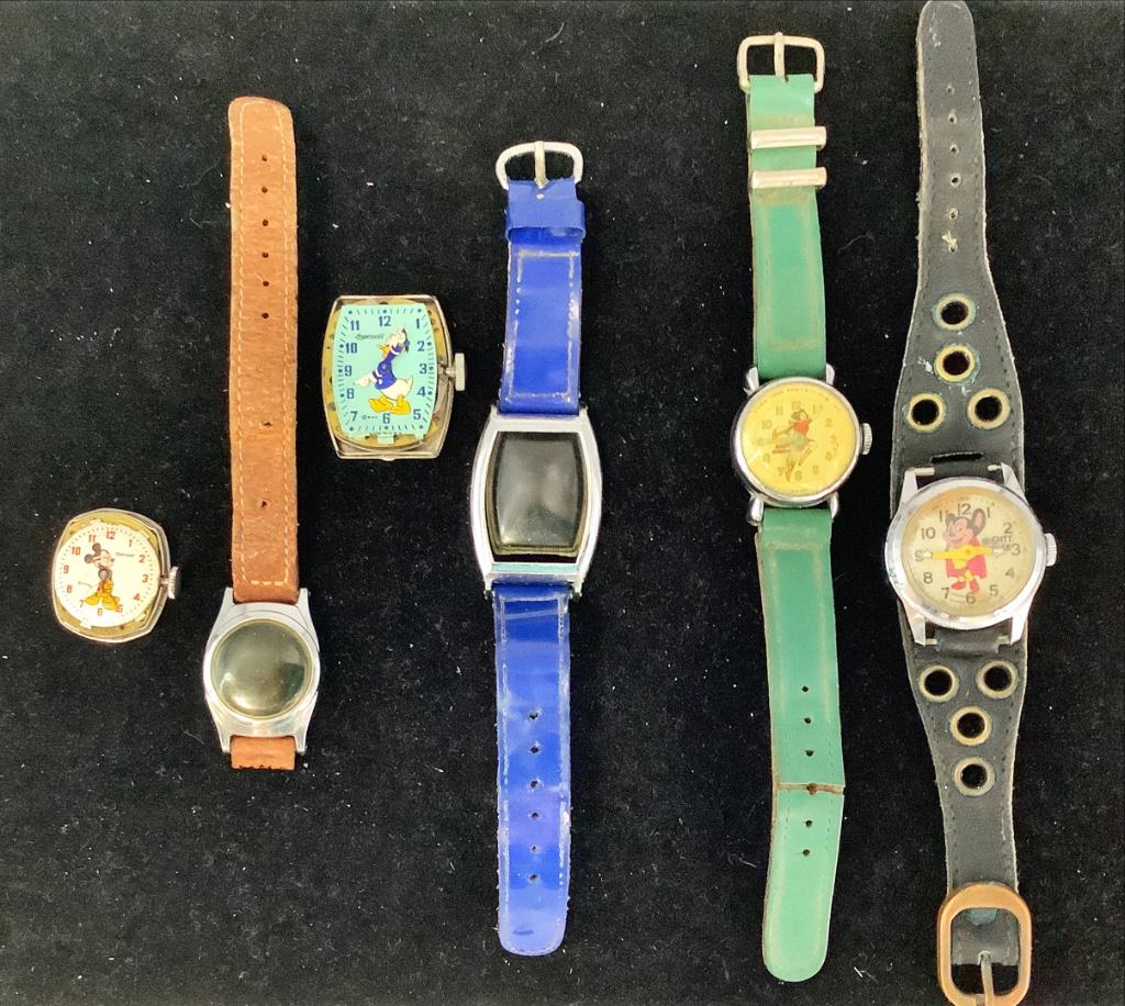 Lot of Four Vintage Character Watches (1 of 14)