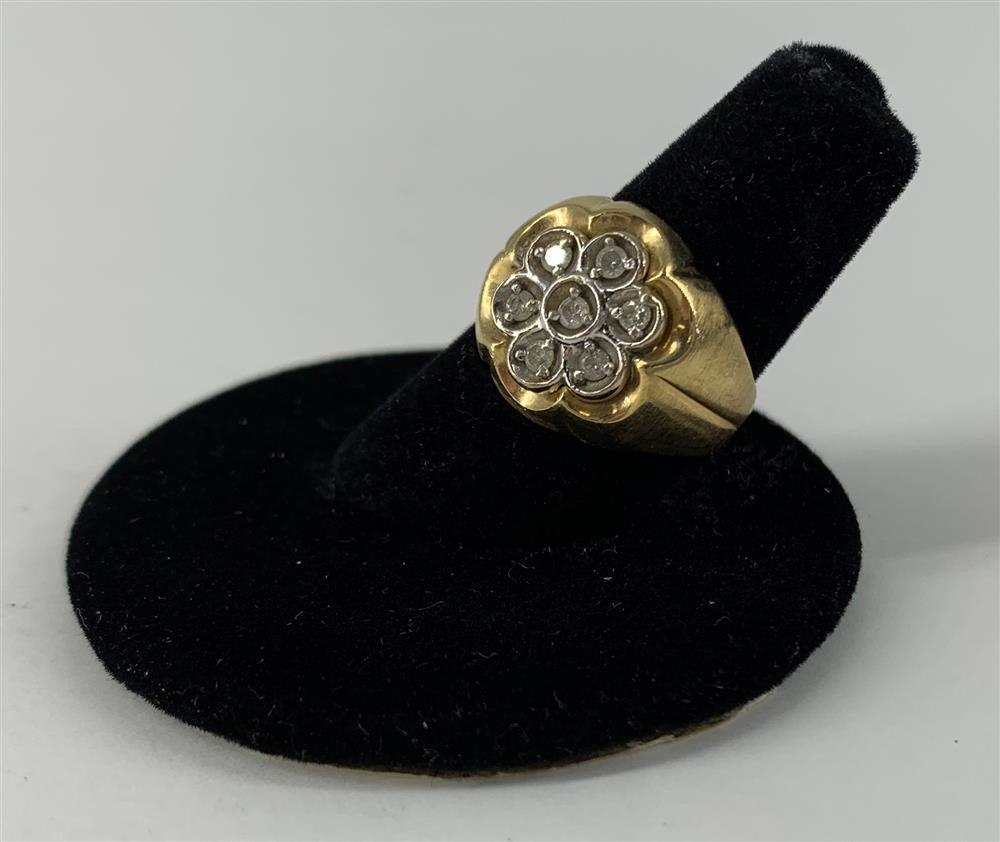 VINTAGE 14KT DUAL TONE KENTUCKY CLUSTER DIAMOND RING (1 of 4)