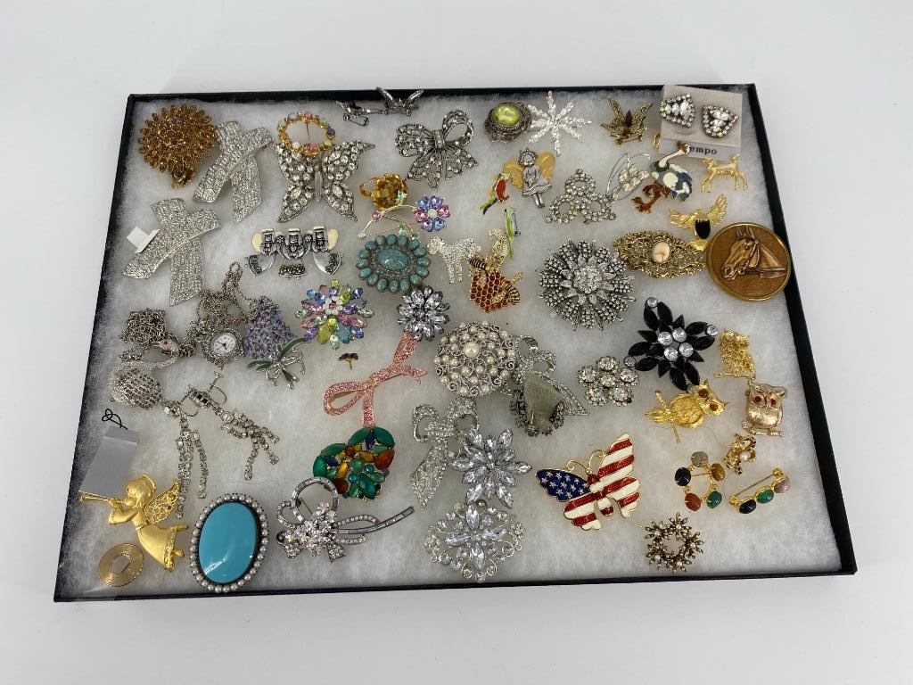 Vintage To Modern Pins & Accessories (1 of 8)