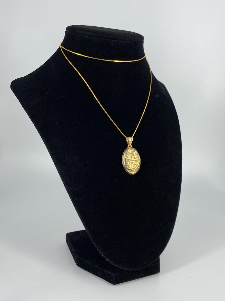 Yellow Gold Necklace With Yellow Gold Picture Frame (1 of 6)