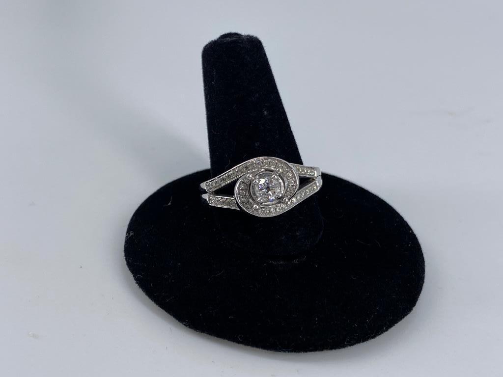 10kt White Gold & Diamond Ring (1 of 8)