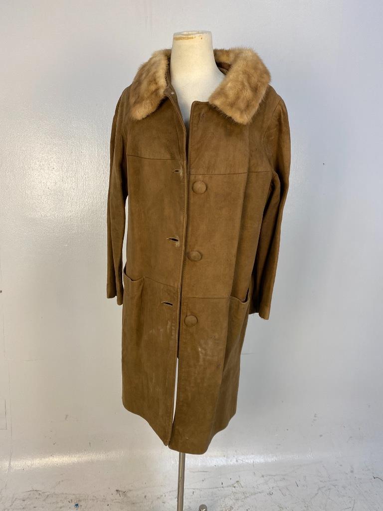 Vintage Suede Coat (1 of 4)