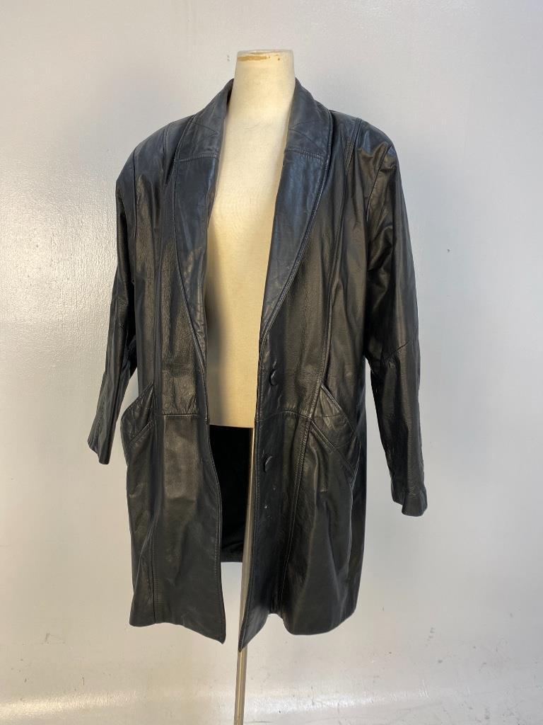 Vintage Black Leather Jacket (1 of 5)