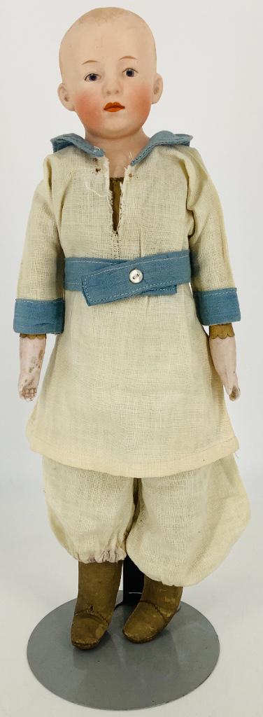 14" Gebruder Heubach 6692 bisque shoulder head pouty (1 of 2)