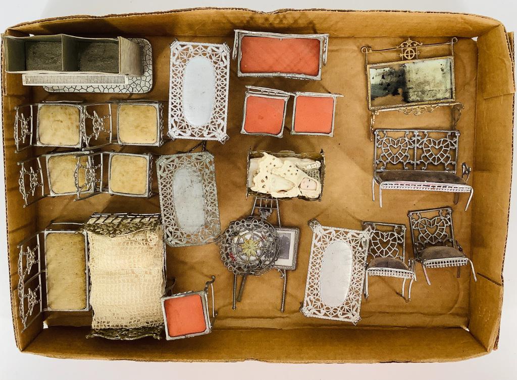 Lot miscellaneous soft metal dollhouse furniture as (1 of 1)