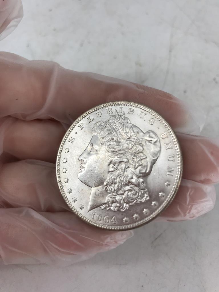 1904-O U.S. Morgan Silver Dollar Coin (1 of 8)