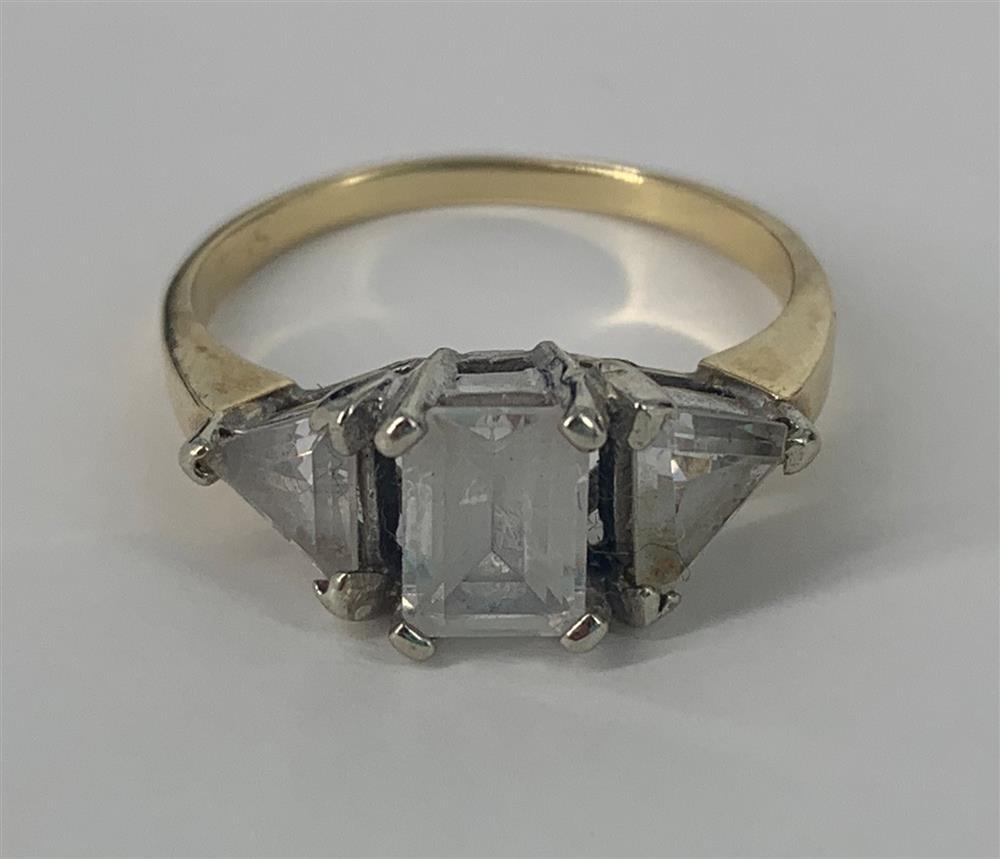 14KT GOLD AND GEMSTONE RING (1 of 4)