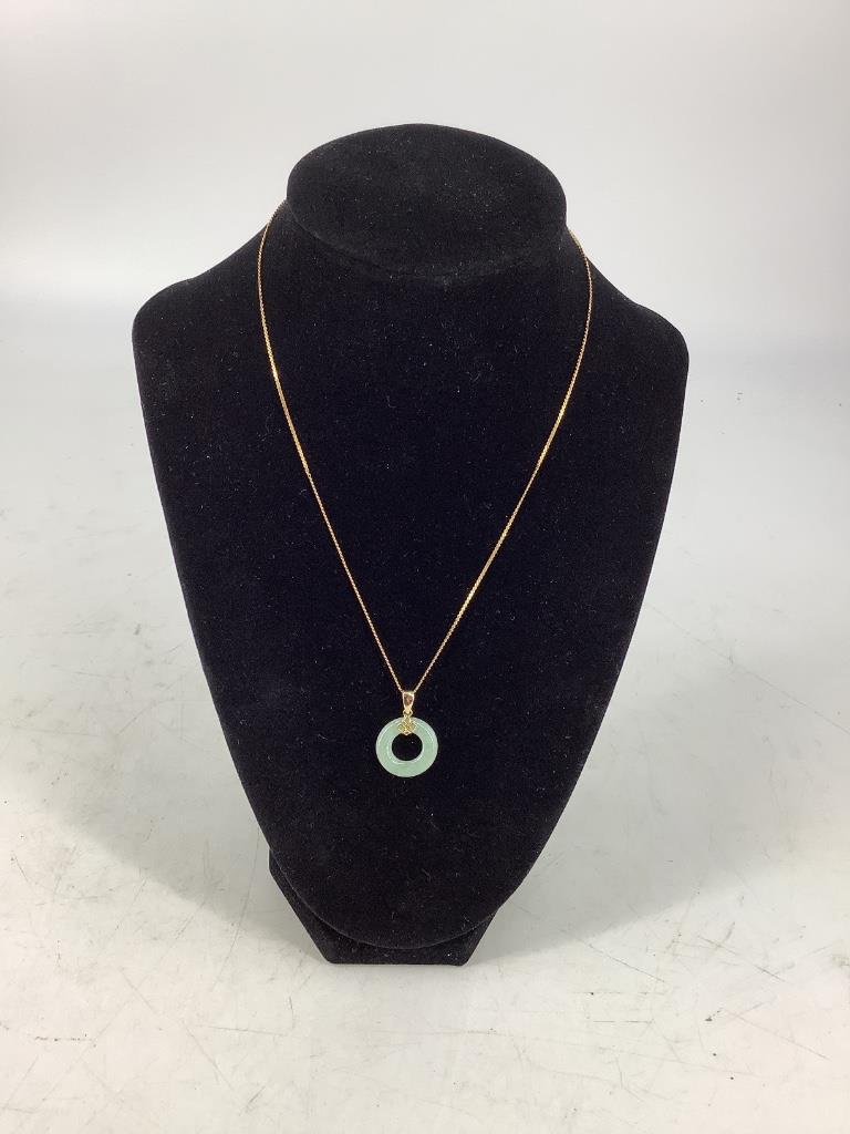 14kt Yellow Gold Necklace With Jade Pendant (1 of 5)