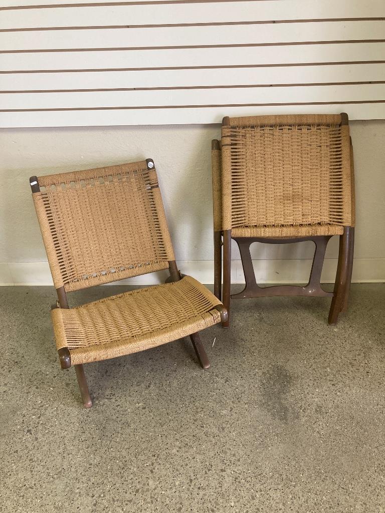 Pair mid century folding chairs (1 of 1)