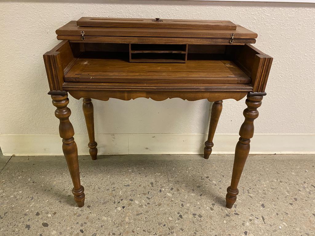 Spinet desk, 32â€ x 18â€ x 31â€: Spinet desk, 32” x 18” x 31”