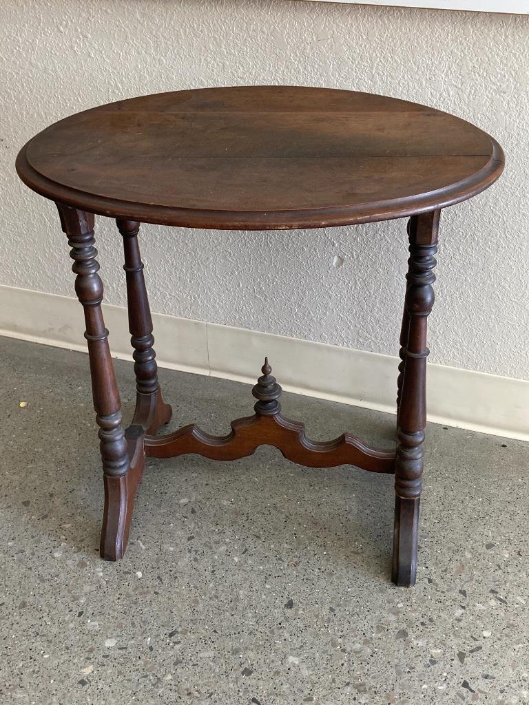 Wooden oval end stand 29â€ x 23â€ x 41â€: Wooden oval end stand 29” x 23” x 41”
