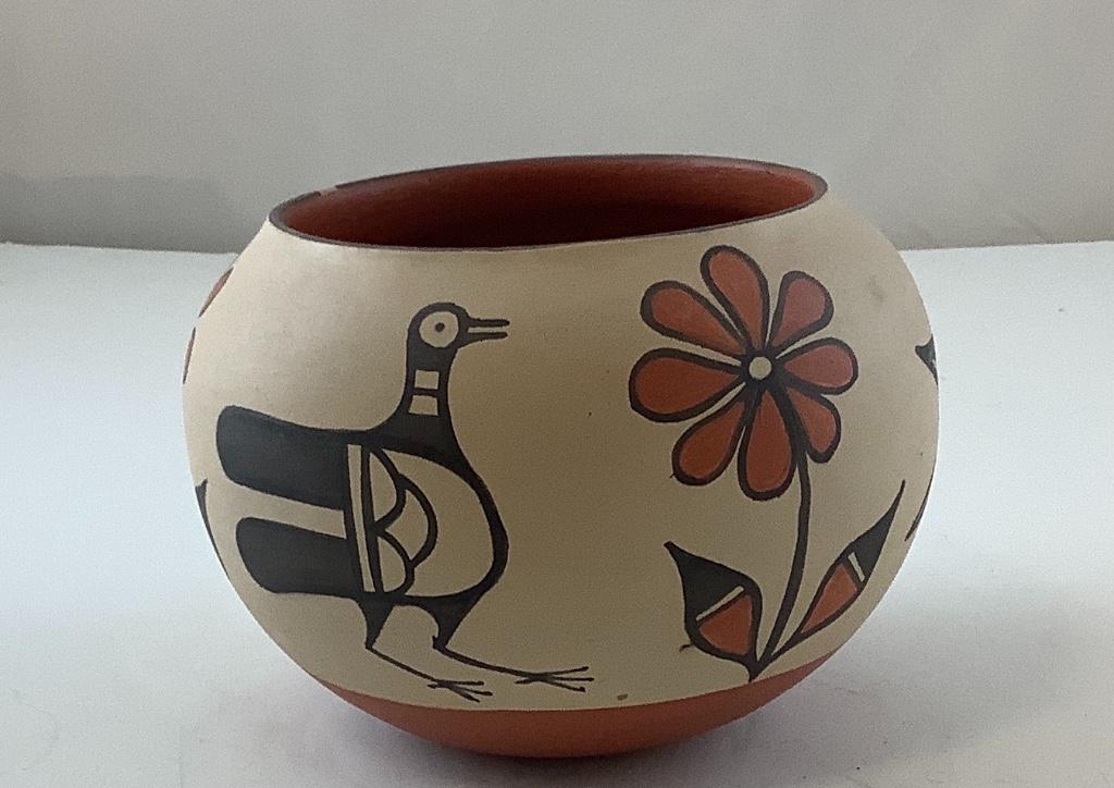 Arthur & Hilda Coriz 6”x 6”vase. (1 of 2)