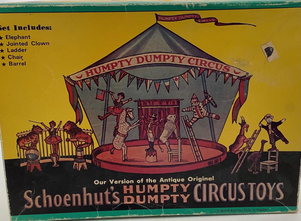 Version of Schoenhut’s Humpty Dumpty Circus with box, (1 of 2)