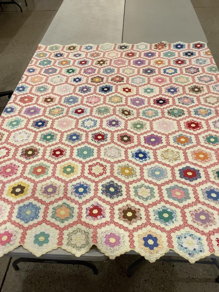 Patchwork quilt Grandmothers Flower Garden 74” x 76” (1 of 5)