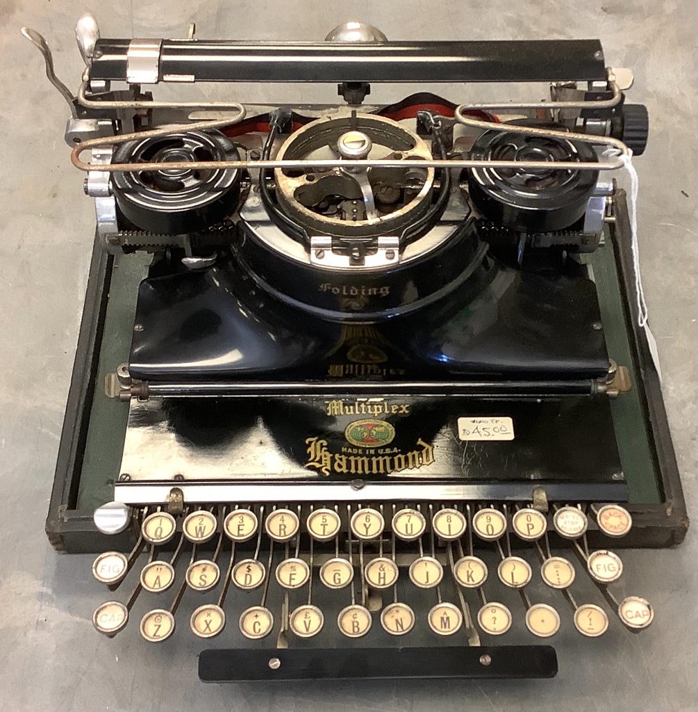 Multiplex Hammond folding typewriter. SN: F235733. (1 of 7)