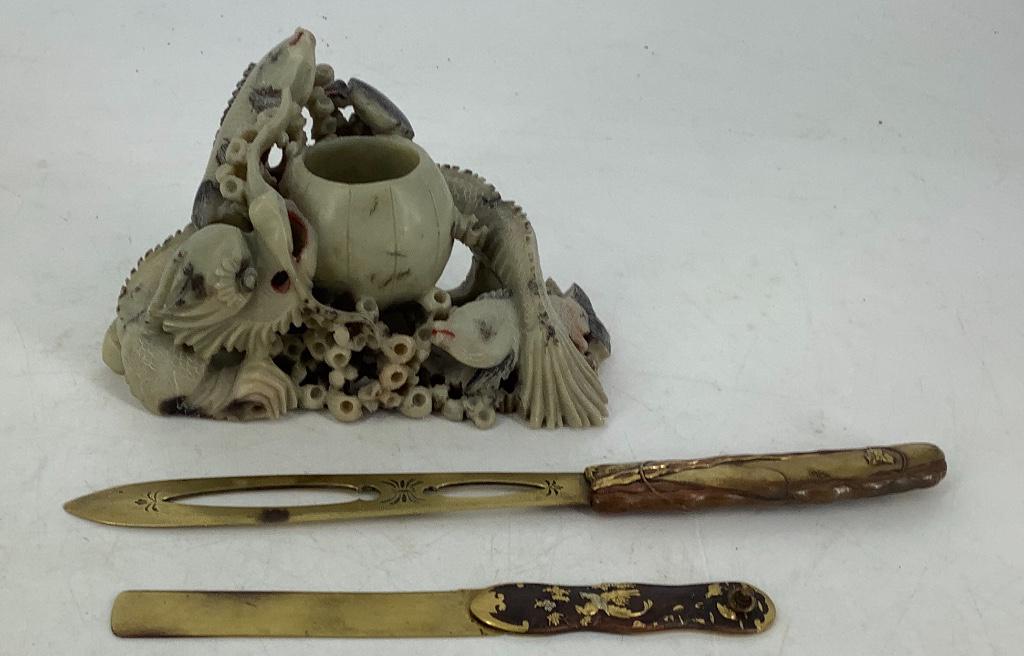 Box lot Chinese letter openers and a carved soapstone: Box lot Chinese letter openers and a carved soapstone flower vase.