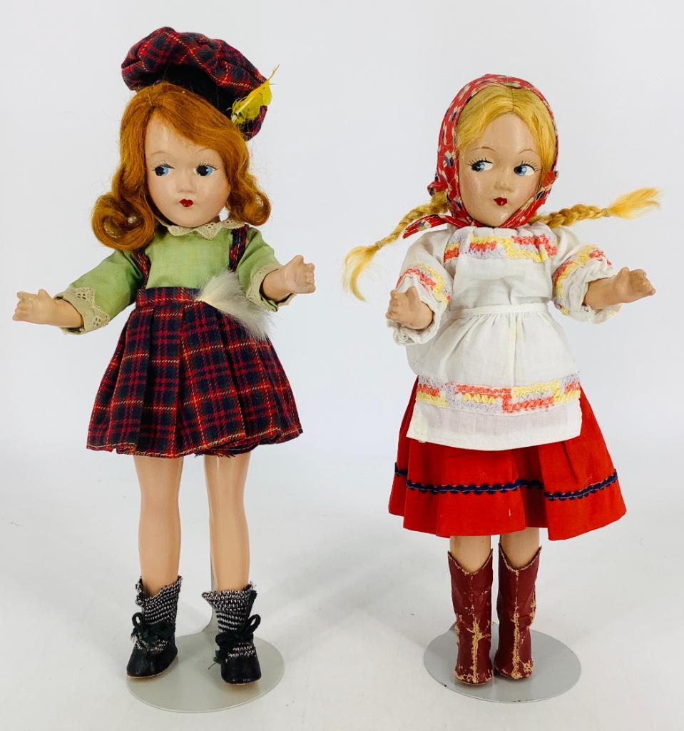 Pair 11" unmarked composition girls in regional (1 of 2)