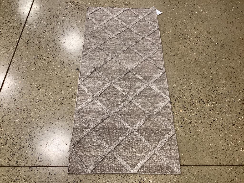 Oriental rug, Hand knotted Indo Moroccan runner, 2 &: Oriental rug, Hand knotted Indo Moroccan runner, 2 &prime;.6 &Prime; x 6 &prime;.1 &Prime;