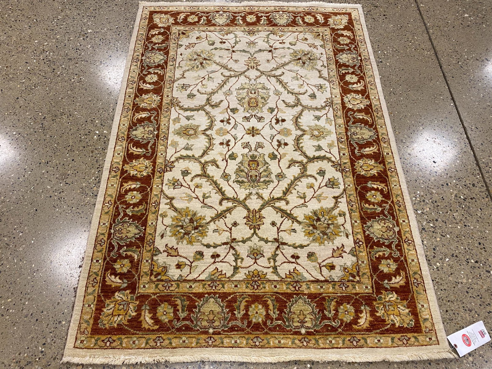 Oriental rug Pakistani Tabriz, 4â€™1â€ x 6â€™1â€: Oriental rug Pakistani Tabriz, 4â€™1” x 6â€™1”